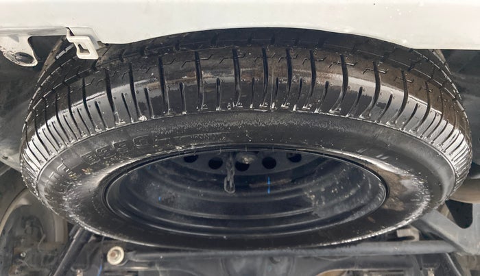 2022 Toyota Innova Crysta 2.7 VX 7 STR, Petrol, Manual, 13,279 km, Spare Tyre