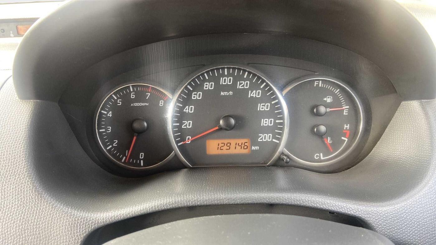2010 Maruti Swift VXI, Petrol, Manual, 1,29,179 km, Odometer Image