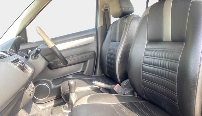 2010 Maruti Swift VXI, Petrol, Manual, 1,29,179 km, Right Side Front Door Cabin