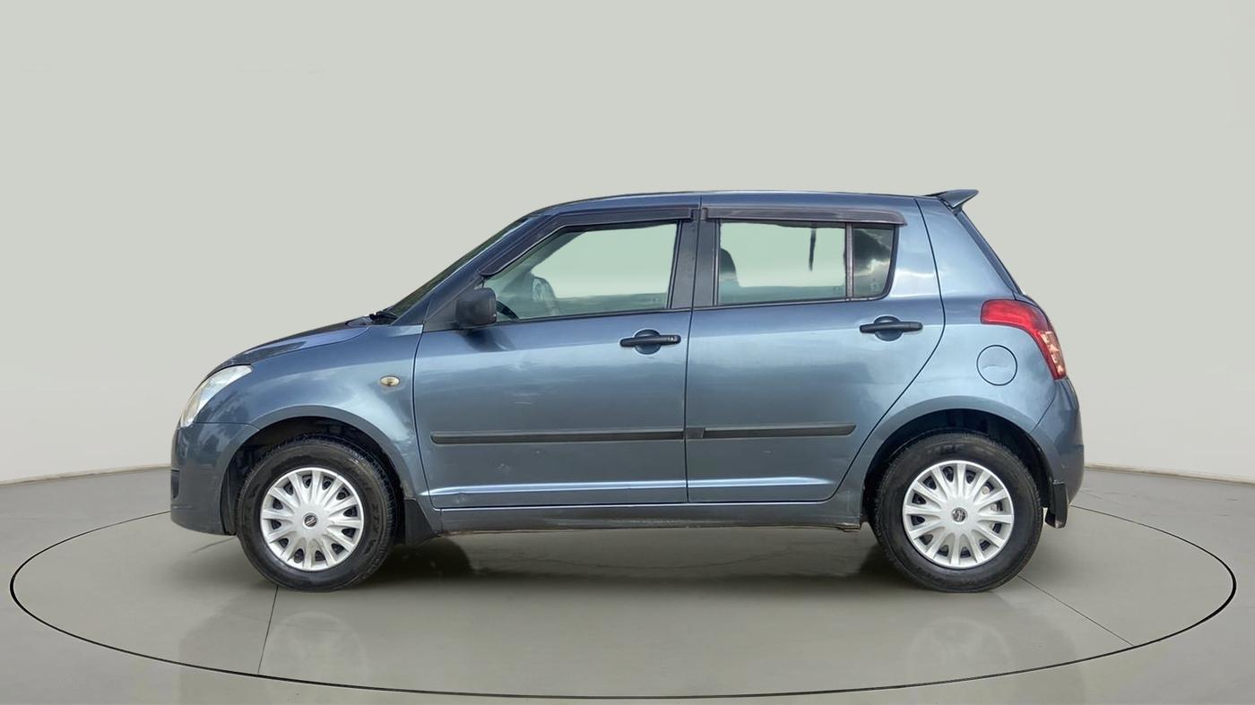 2010 Maruti Swift VXI, Petrol, Manual, 1,29,179 km, Left Side