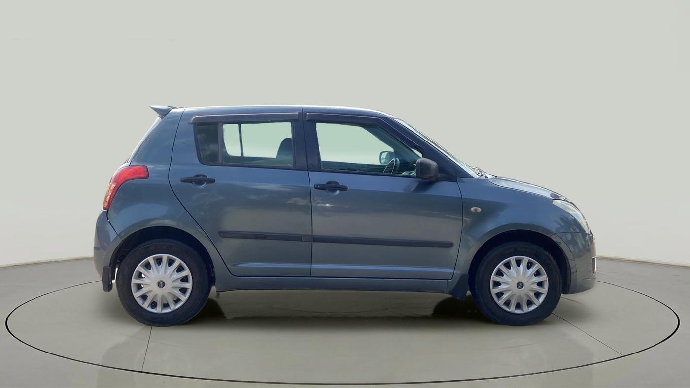 2010 Maruti Swift VXI, Petrol, Manual, 1,29,179 km, Right Side View