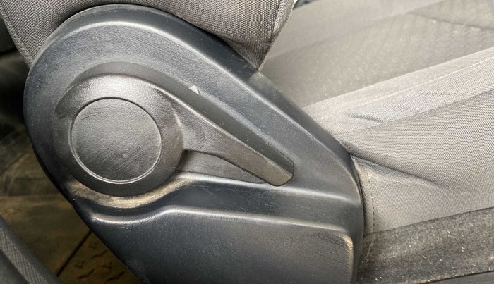 2021 Tata ALTROZ XT PETROL, Petrol, Manual, 42,954 km, Driver Side Adjustment Panel