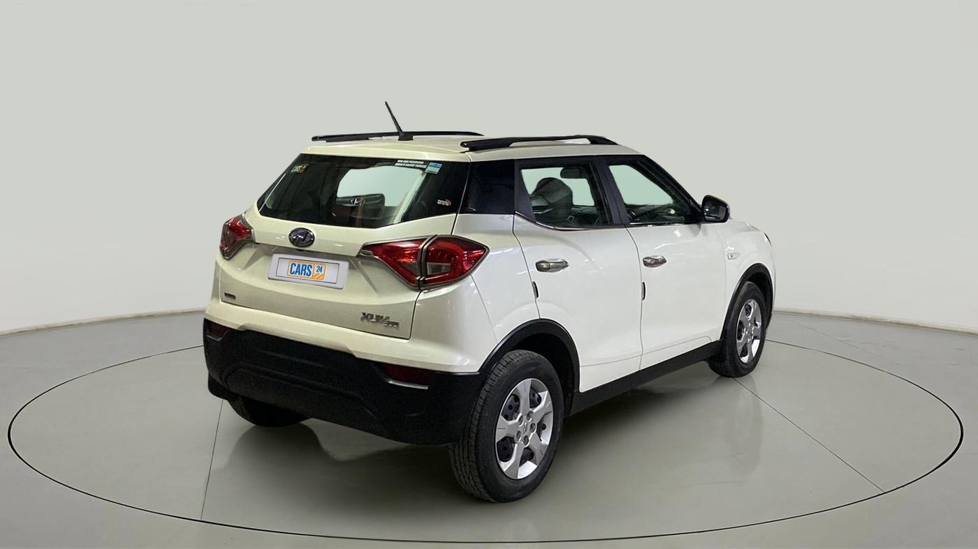 2022 Mahindra XUV300 W6 1.5 DIESEL AMT, Diesel, Automatic, 13,439 km, Right Back Diagonal
