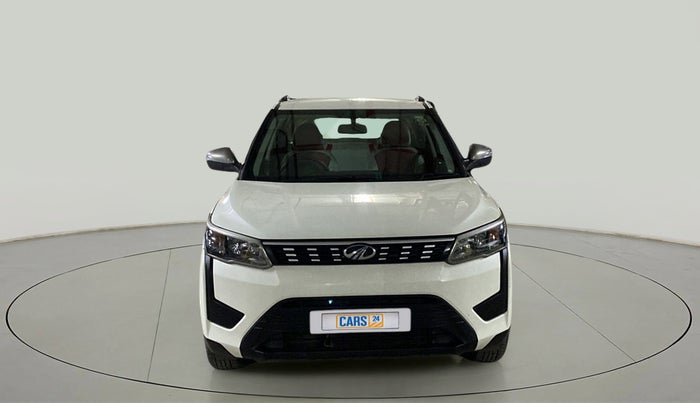2022 Mahindra XUV300 W6 1.5 DIESEL AMT, Diesel, Automatic, 13,439 km, Front
