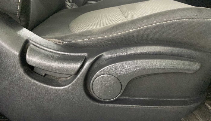 2017 Hyundai Creta SX PLUS AT 1.6 PETROL, Petrol, Automatic, 16,820 km, Driver Side Adjustment Panel