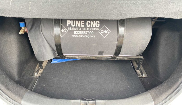 2015 Honda Jazz 1.2L I-VTEC V, CNG, Manual, 98,853 km, Boot Inside