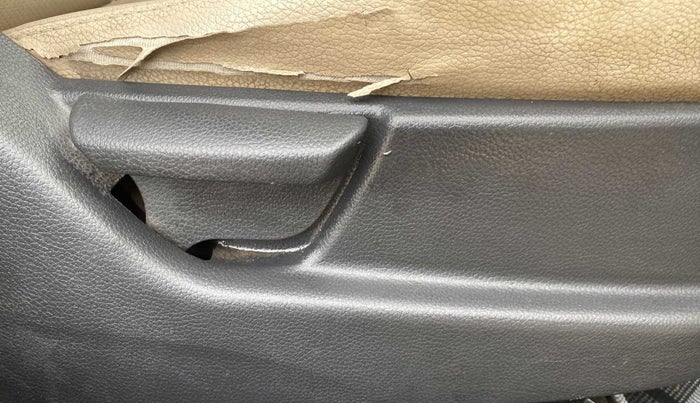 2018 Hyundai Eon ERA +, Petrol, Manual, 50,458 km, Driver Side Adjustment Panel