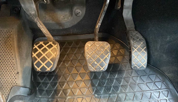 2018 Volkswagen Polo HIGHLINE PLUS 1.0 16 ALLOY, Petrol, Manual, 28,899 km, Pedals