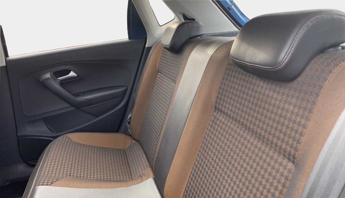 2018 Volkswagen Polo HIGHLINE PLUS 1.0 16 ALLOY, Petrol, Manual, 28,899 km, Right Side Rear Door Cabin