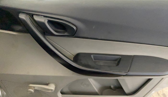 2019 Tata Tiago XE PETROL, Petrol, Manual, 95,568 km, Driver Side Door Panels Control