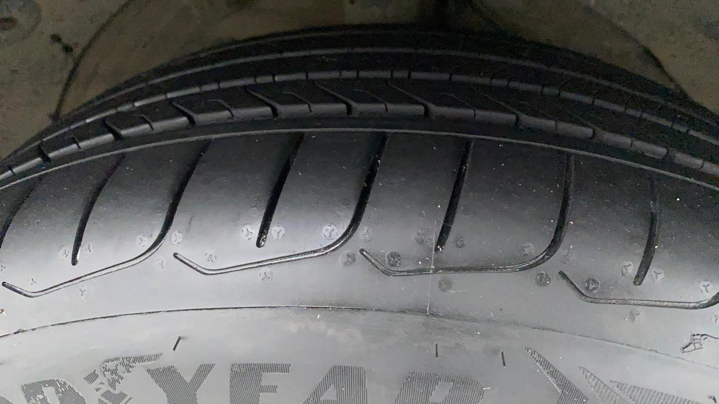 2020 MG HECTOR SHARP HYBRID 1.5 PETROL, Petrol, Manual, 73,886 km, Right Front Tyre Tread