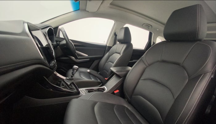 2020 MG HECTOR SHARP HYBRID 1.5 PETROL, Petrol, Manual, 73,886 km, Right Side Front Door Cabin