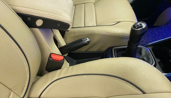 2022 Maruti IGNIS ALPHA 1.2, Petrol, Manual, 6,098 km, Gear Lever