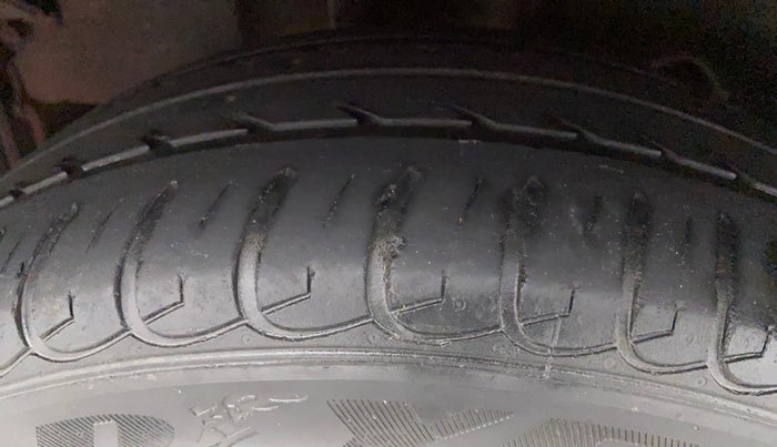 2018 Tata Tiago XZ PETROL, Petrol, Manual, 39,246 km, Right Rear Tyre Tread