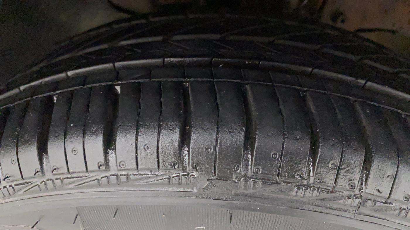 2018 Tata Tiago XZ PETROL, Petrol, Manual, 39,246 km, Right Front Tyre Tread