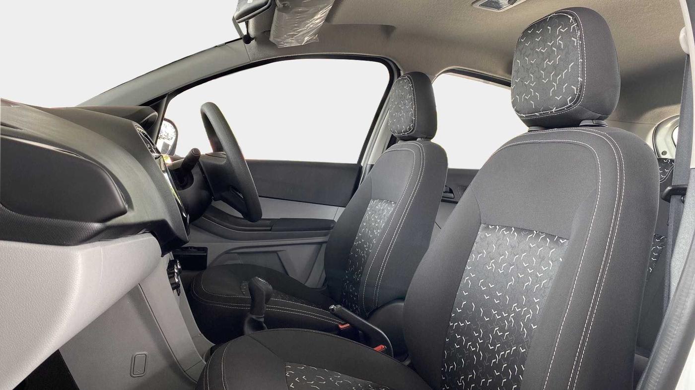 2022 Tata Tiago XE PETROL, Petrol, Manual, 5,070 km, Right Side Front Door Cabin