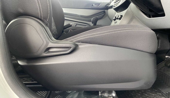 2022 Tata Tiago XE PETROL, Petrol, Manual, 5,070 km, Driver Side Adjustment Panel
