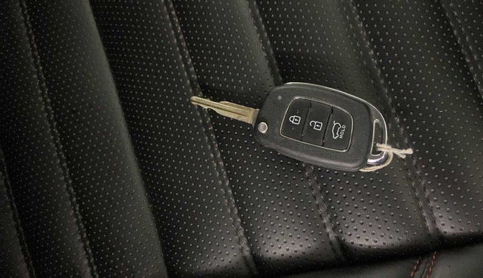 2021 Hyundai VENUE SX 1.0 TURBO, Petrol, Manual, 14,445 km, Key Close Up