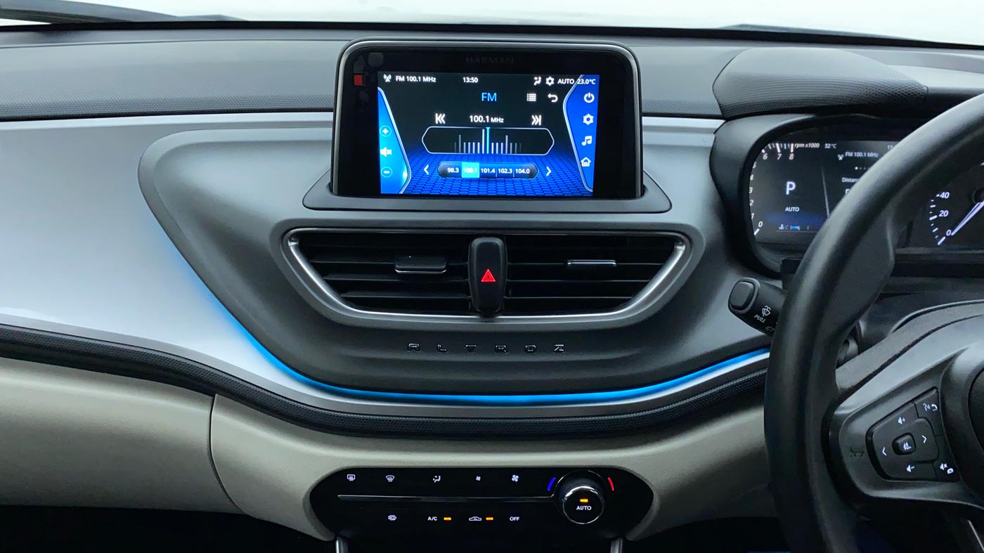 2022 Tata ALTROZ XZA PLUS, Petrol, Automatic, 5,971 km, Air Conditioner
