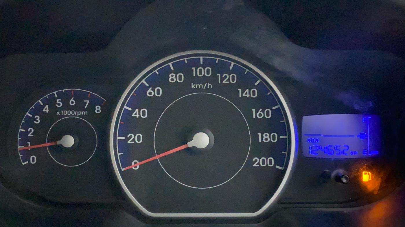 2011 Hyundai i10 MAGNA 1.1, Petrol, Manual, 1,24,749 km, Odometer Image