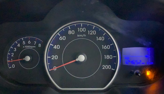 2011 Hyundai i10 MAGNA 1.1, Petrol, Manual, 1,24,749 km, Odometer Image