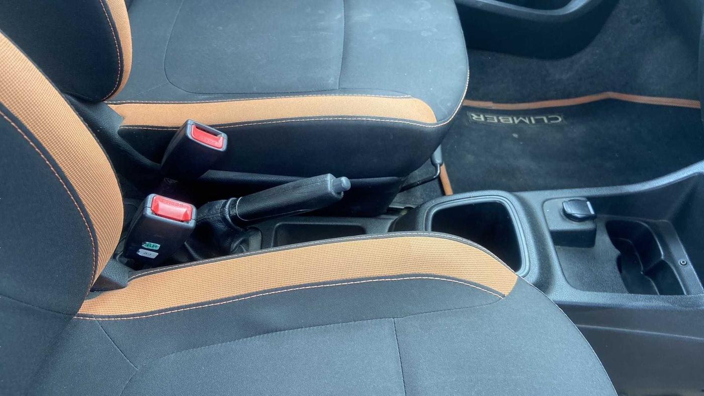 2019 Renault Kwid CLIMBER 1.0 AMT, Petrol, Automatic, 19,792 km, Gear Lever