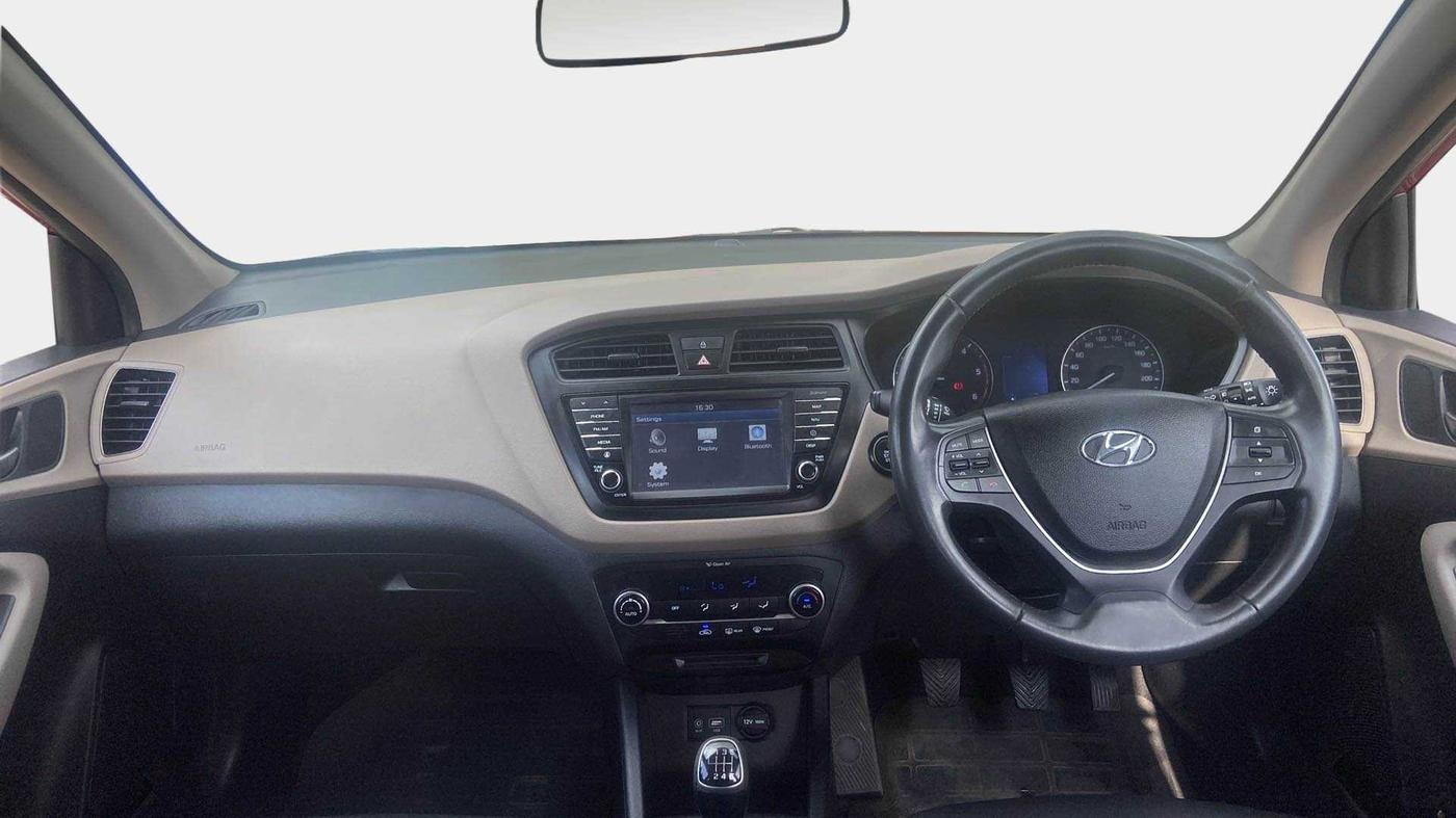 2016 Hyundai Elite i20 ASTA 1.4 CRDI (O), Diesel, Manual, 32,148 km, Dashboard