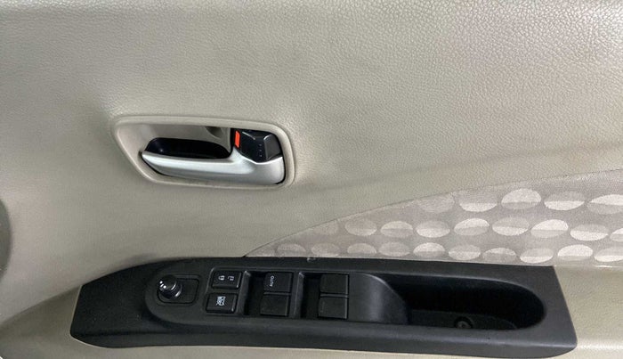 2016 Maruti Celerio ZXI, Petrol, Manual, 17,617 km, Driver Side Door Panels Control