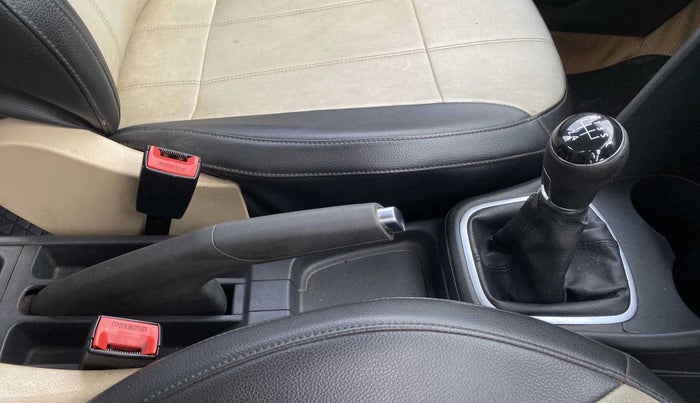 2015 Volkswagen Polo HIGHLINE1.2L, Petrol, Manual, 81,174 km, Gear Lever