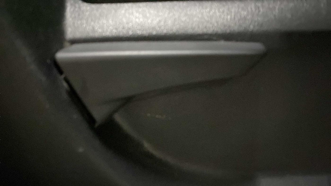 2018 Mahindra KUV 100 NXT K2+ P 6 STR, Petrol, Manual, 21,057 km, Driver Side Adjustment Panel