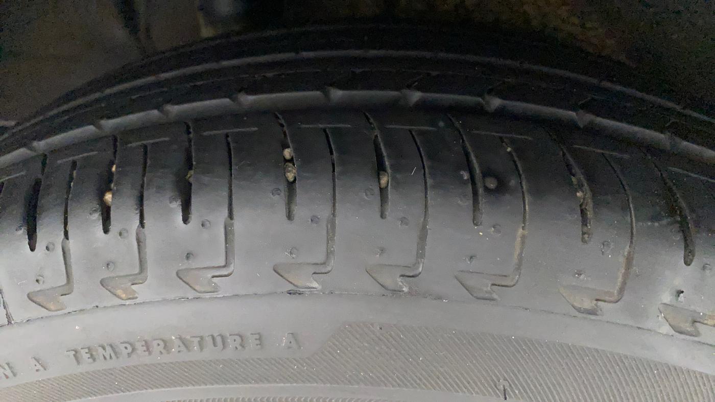 2022 Maruti IGNIS ZETA 1.2, Petrol, Manual, 12,148 km, Right Rear Tyre Tread