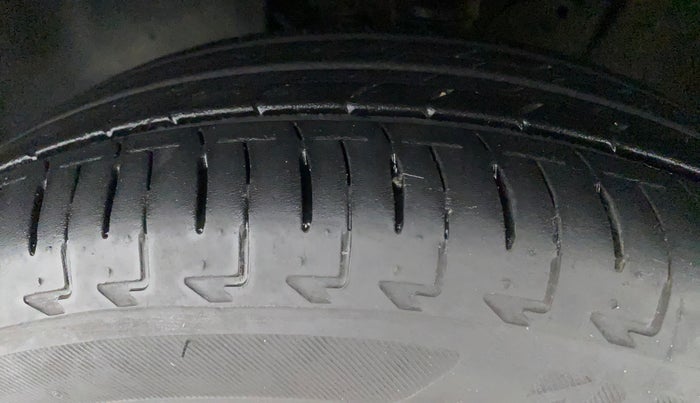 2022 Maruti IGNIS ZETA 1.2, Petrol, Manual, 12,148 km, Left Front Tyre Tread