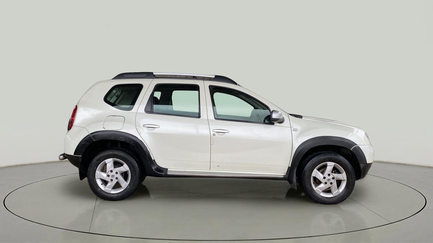 2014 Renault Duster 110 PS RXZ DIESEL, Diesel, Manual, 66,615 km, Right Side View