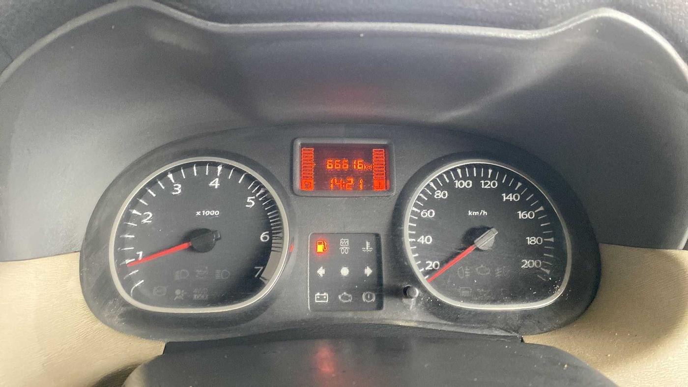2014 Renault Duster 110 PS RXZ DIESEL, Diesel, Manual, 66,615 km, Odometer Image