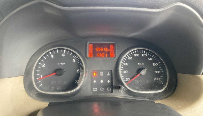 2014 Renault Duster 110 PS RXZ DIESEL, Diesel, Manual, 66,615 km, Odometer Image