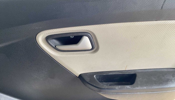 2019 Maruti Alto VXI, Petrol, Manual, 37,225 km, Driver Side Door Panels Control