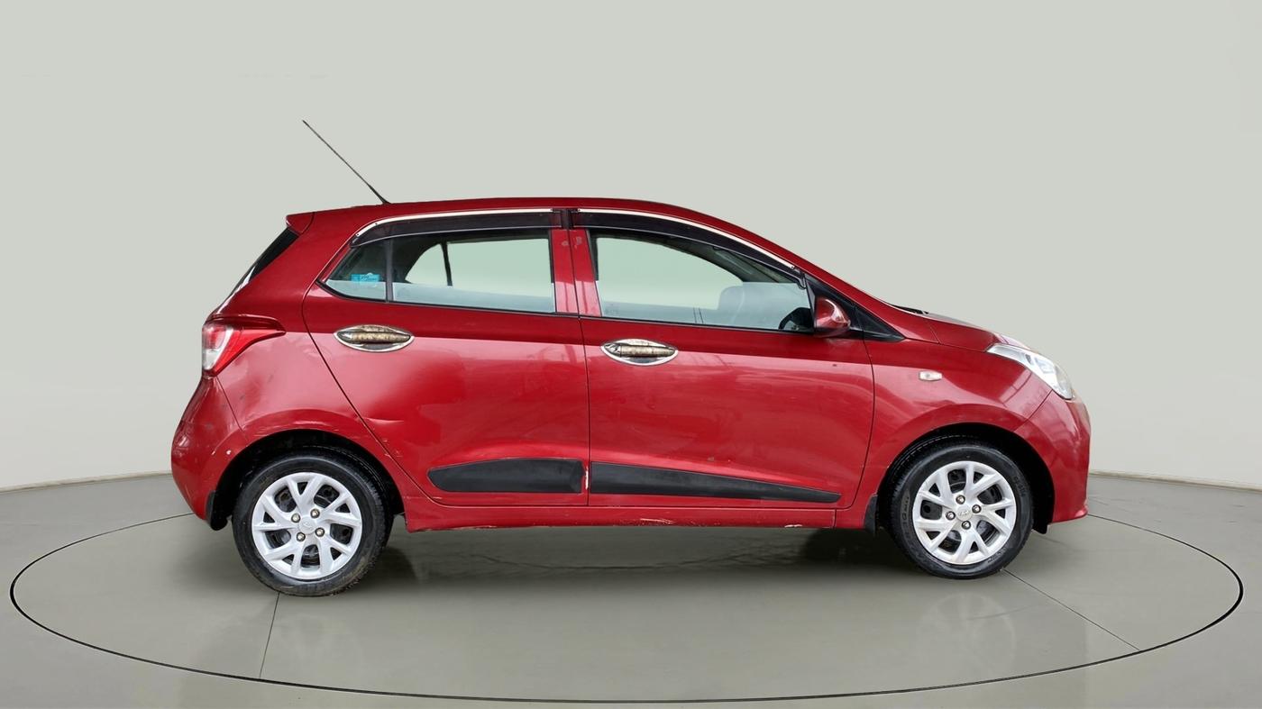 2018 Hyundai Grand i10 MAGNA 1.2 KAPPA VTVT, Petrol, Manual, 15,561 km, Right Side View