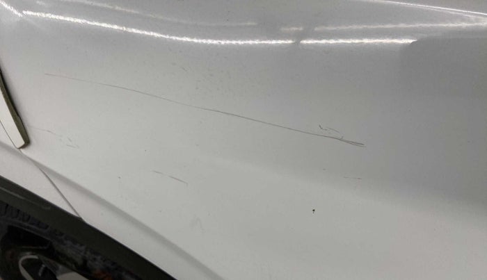 2019 Hyundai VENUE SX 1.0 (O) TURBO, Petrol, Manual, 28,357 km, Right rear door - Minor scratches