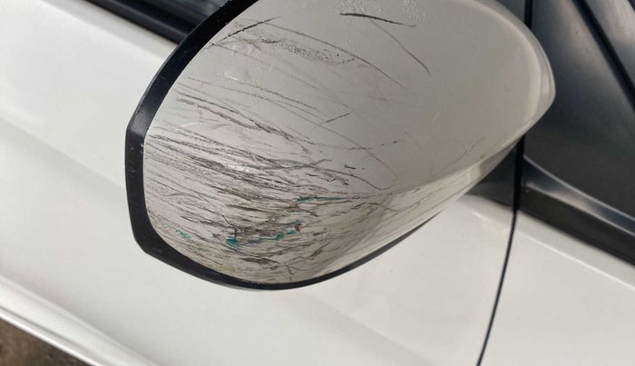 2014 Honda Brio S MT, Petrol, Manual, 54,145 km, Right rear-view mirror - Minor scratches
