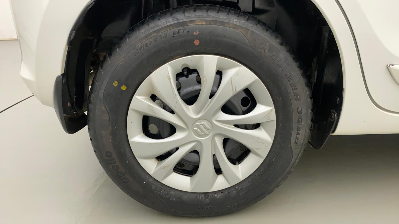 2018 Maruti Swift VXI, Petrol, Manual, 35,200 km, Right Rear Wheel