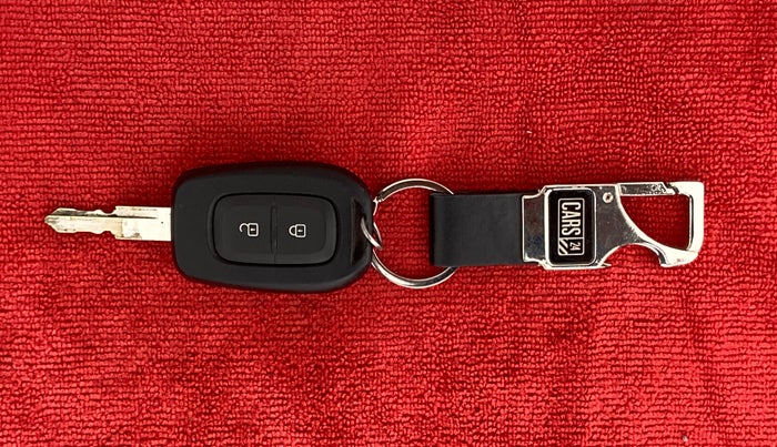 2021 Renault Kwid 1.0 RXT Opt, Petrol, Manual, 23,200 km, Key Close Up
