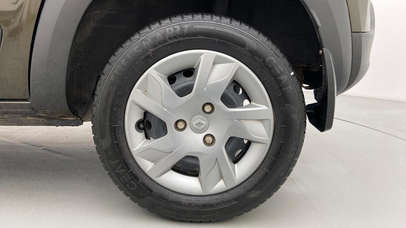 2021 Renault Kwid 1.0 RXT Opt, Petrol, Manual, 23,200 km, Left Rear Wheel