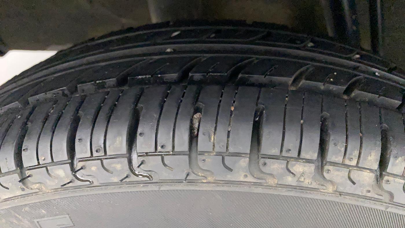 2017 Renault Kwid RXT 0.8, Petrol, Manual, 61,472 km, Right Rear Tyre Tread