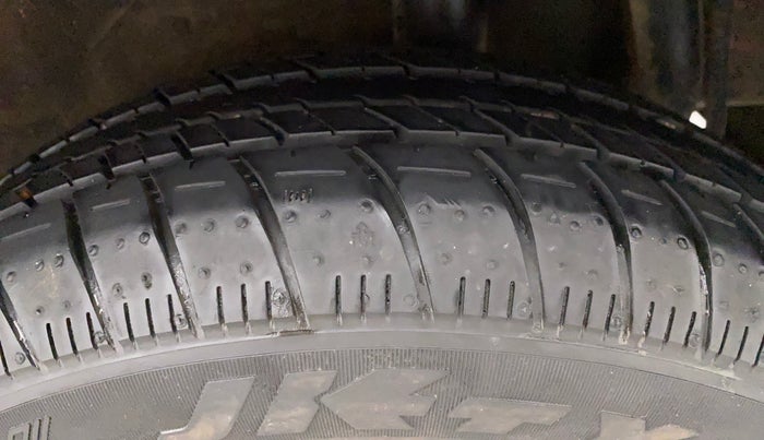 2014 Maruti Celerio VXI, Petrol, Manual, 54,636 km, Left Rear Tyre Tread
