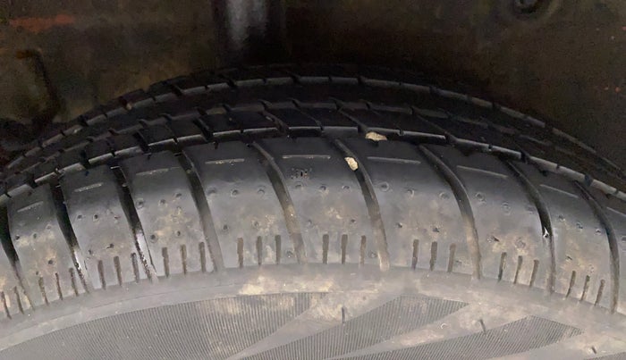 2014 Maruti Celerio VXI, Petrol, Manual, 54,636 km, Right Rear Tyre Tread