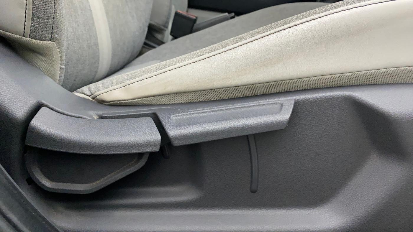 2019 Hyundai GRAND I10 NIOS SPORTZ AMT 1.2 KAPPA VTVT, Petrol, Automatic, 27,749 km, Driver Side Adjustment Panel