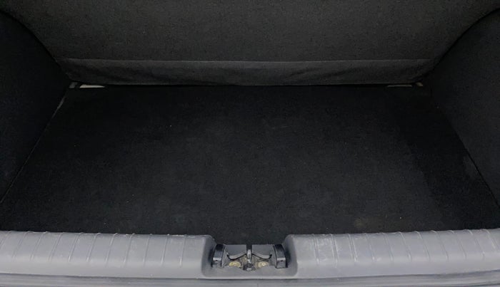 2019 Hyundai GRAND I10 NIOS SPORTZ AMT 1.2 KAPPA VTVT, Petrol, Automatic, 27,749 km, Boot Inside