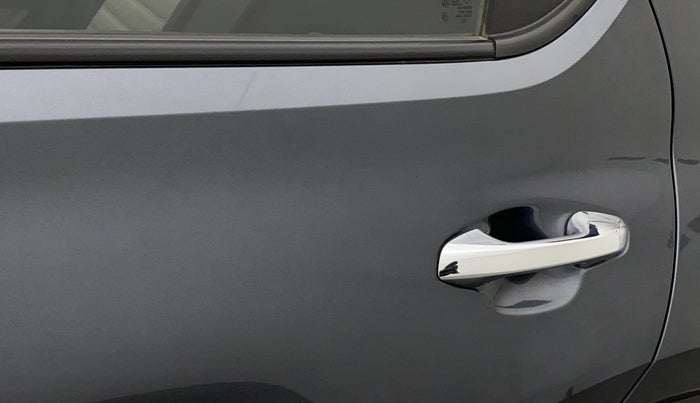 2020 KIA SONET HTX 1.0 IMT, Petrol, Manual, 49,218 km, Rear left door - Slightly dented