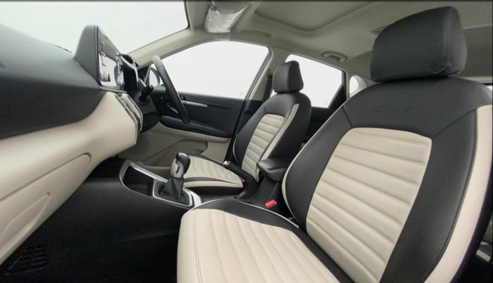 2020 KIA SONET HTX 1.0 IMT, Petrol, Manual, 49,218 km, Right Side Front Door Cabin