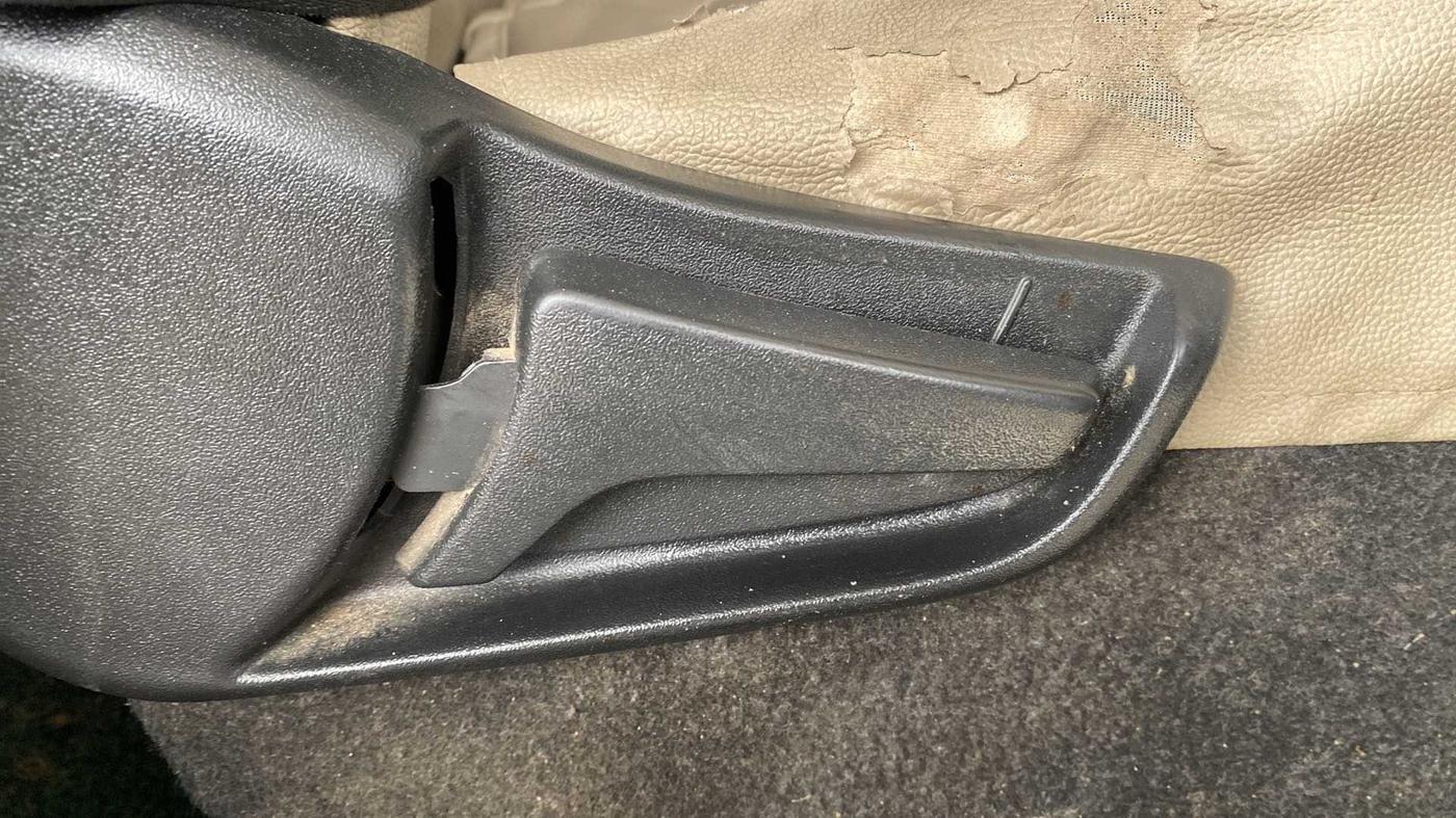 2020 Maruti S PRESSO VXI+, Petrol, Manual, 63,790 km, Driver Side Adjustment Panel